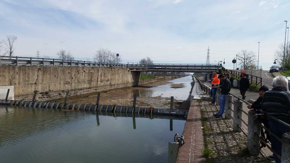 Argini automatici a scomparsa per la prevenzione delle esondazioni